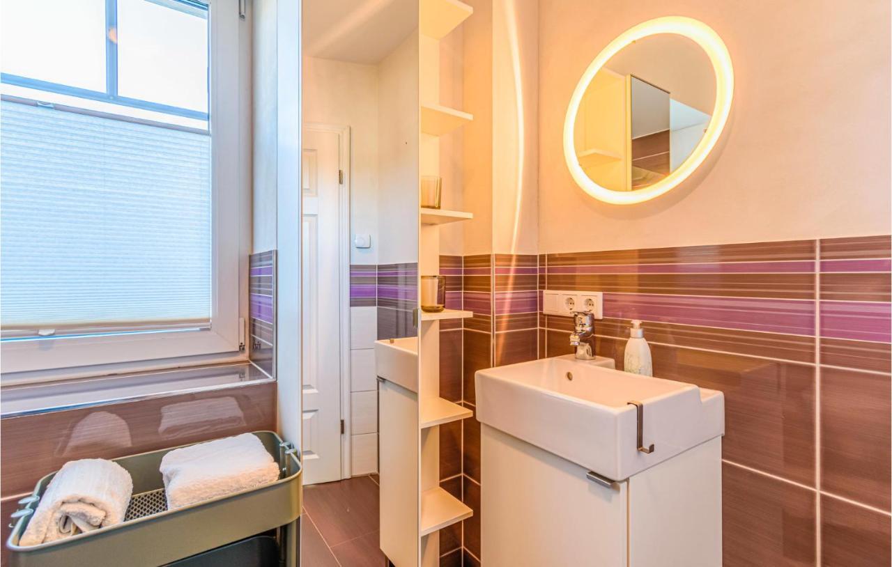Amazing Apartment In Langenhorn With Kitchen Buitenkant foto
