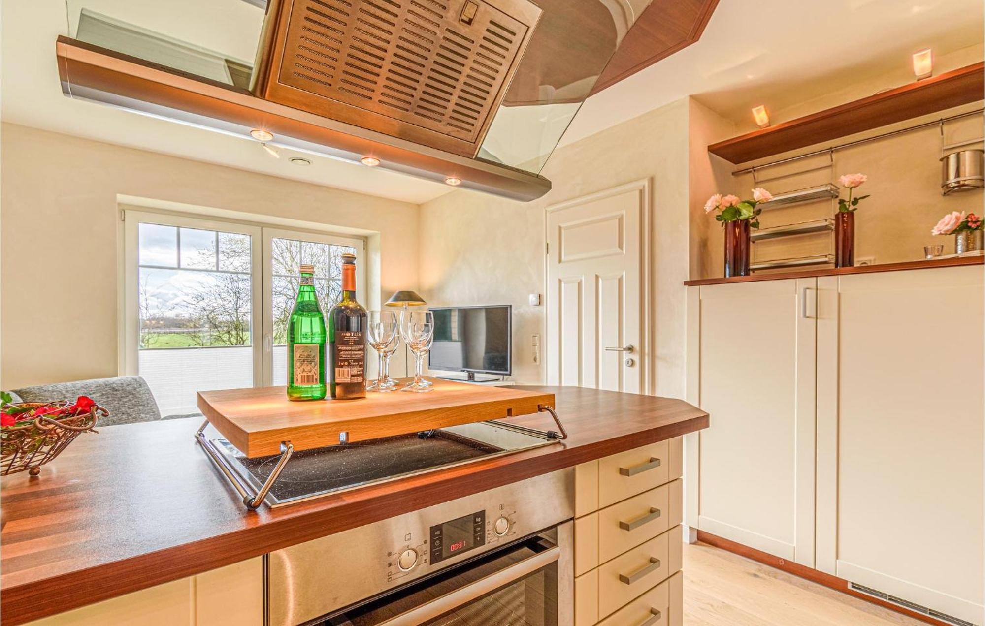 Amazing Apartment In Langenhorn With Kitchen Buitenkant foto